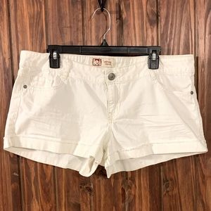 l.e.i. Ashley Low Rise Shorts